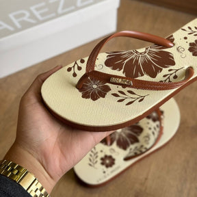 Chinelo de Dedo Arezzo Floral Z190260130
