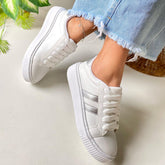 Tênis Skynner Detalhe Duas Tiras Laterais  25-101