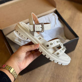 Sandália Vizzano Detalhes Dourados Circulares 6538.101