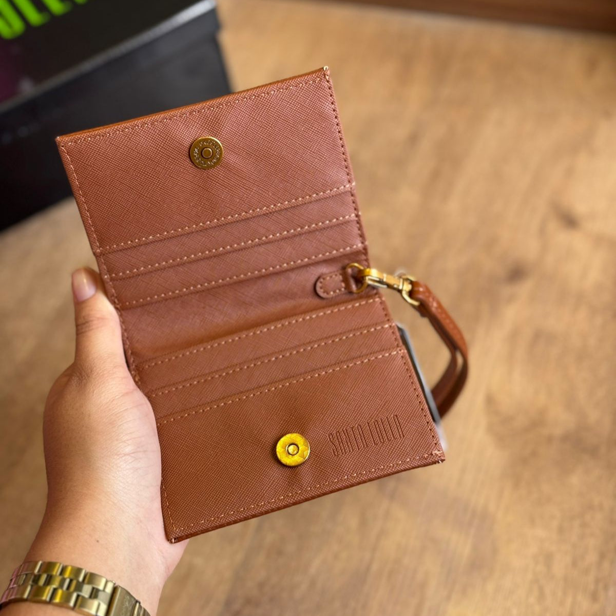 Carteira Santa Lolla Pequena Floater Alça De Mão 0471.42EF.0378