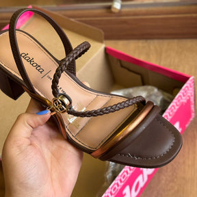 Sandália Dakota de Salto Bloco Tiras Entrelaçadas Y9371