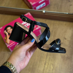 Sandália Dakota de Salto Bloco Detalhe Circular Y9753