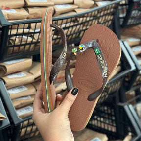 Havaianas Brasil Logo + Pin Tucano e Coqueiro