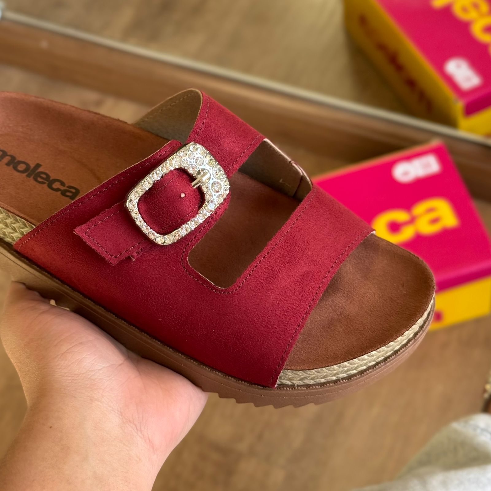 Sandália Moleca Fivela Brilhante 5500.217