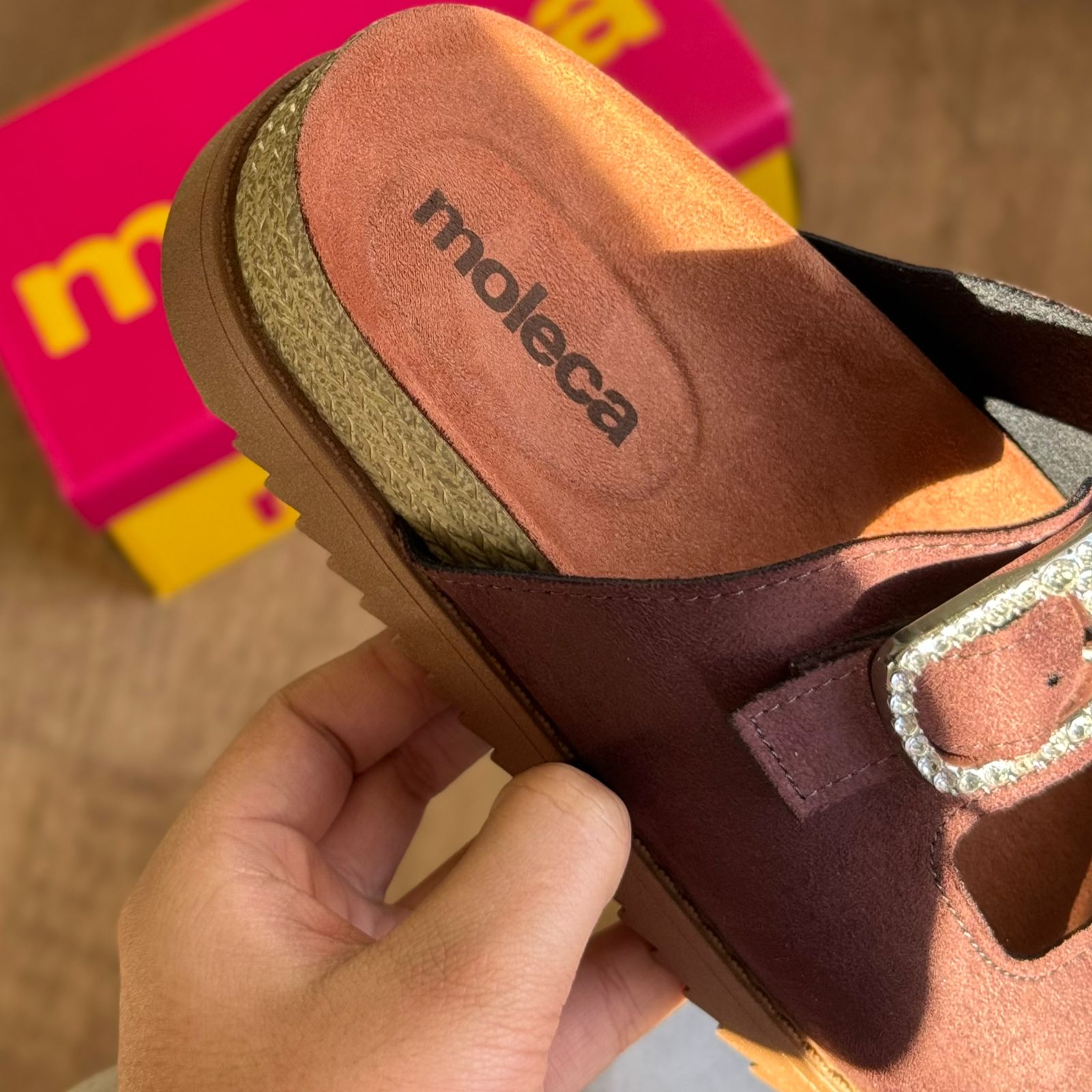 Sandália Moleca Fivela Brilhante 5500.217