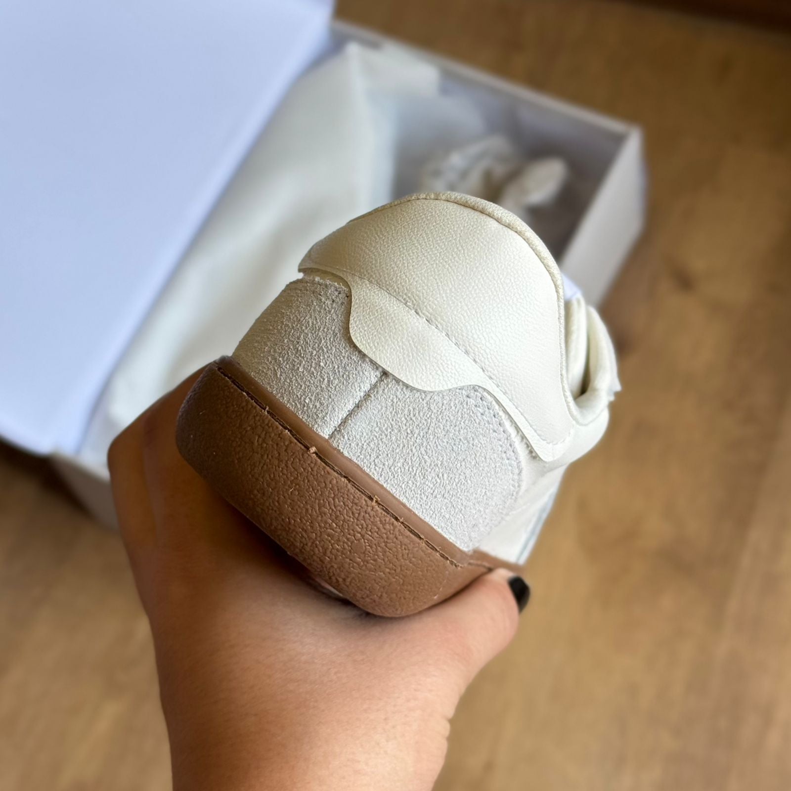 Tênis Arezzo  Camurça Amarração Valen A139170001