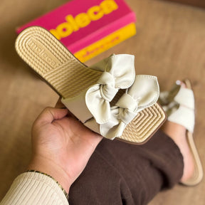 Sandália Rasteira Moleca Dois Laços 5558.104