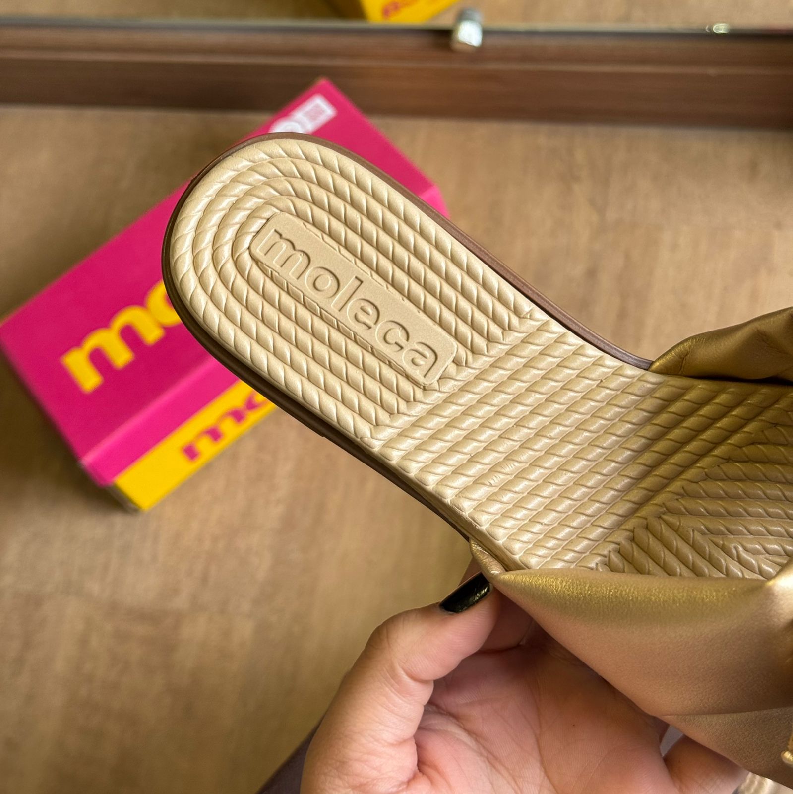 Sandália Rasteira Moleca Dois Laços 5558.104