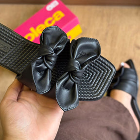 Sandália Rasteira Moleca Dois Laços 5558.104