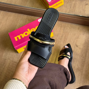 Sandália Rasteira Moleca Tira de Ouro 5558.105