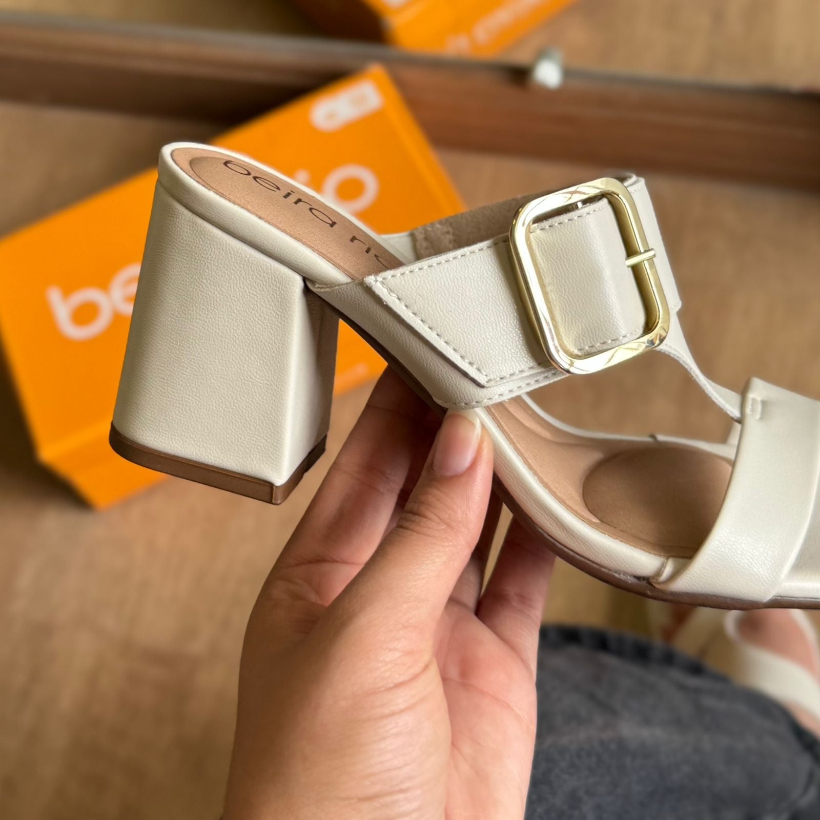 Sandália Salto Bloco Beira Rio 8436.240