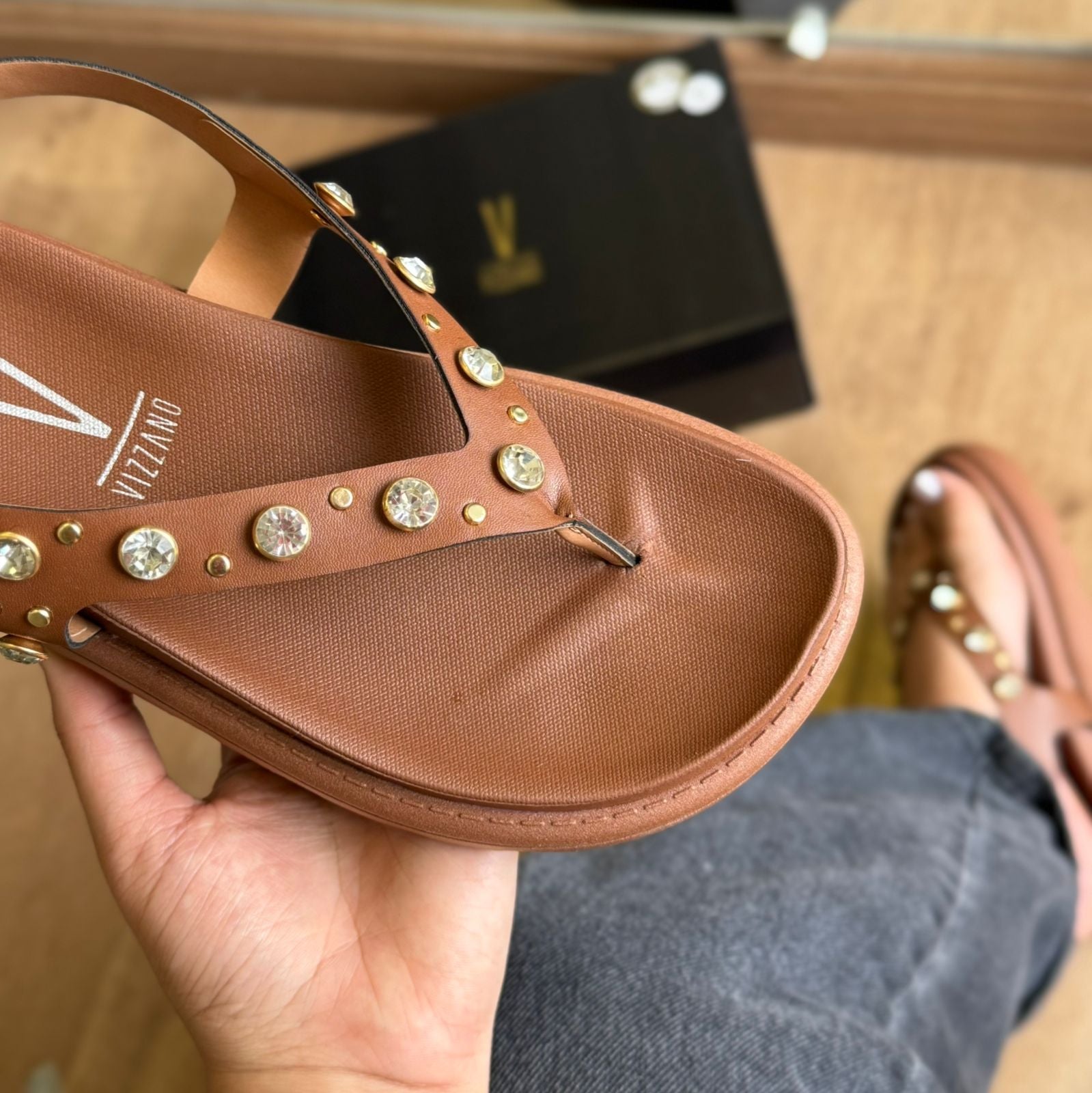 Sandália Vizzano Flatform Adornos Dourados 6510.125
