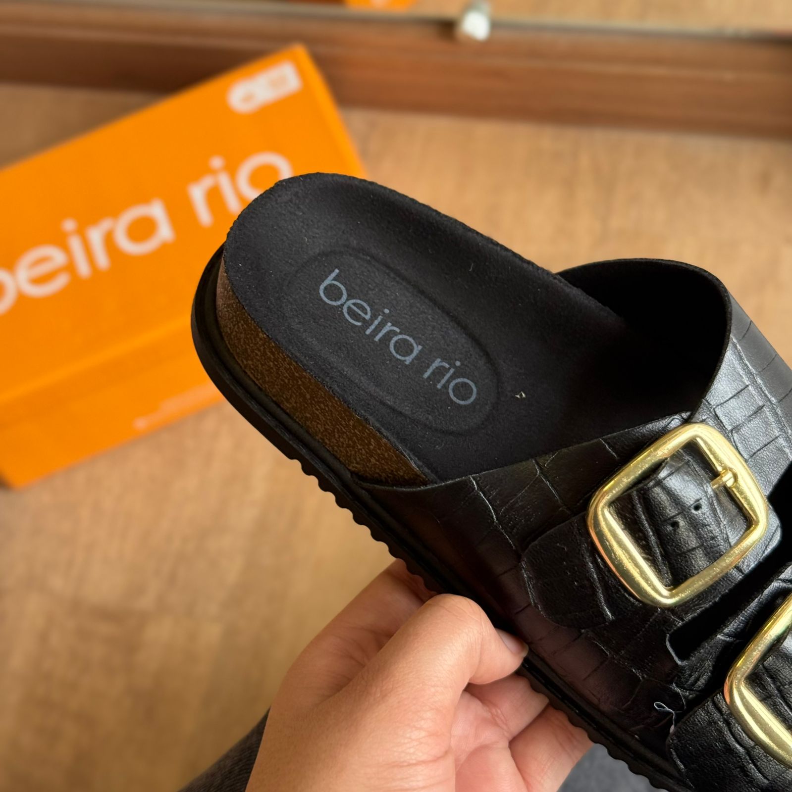 Papete Detalhe Fivela Dourada Beira Rio 8523.108.30630