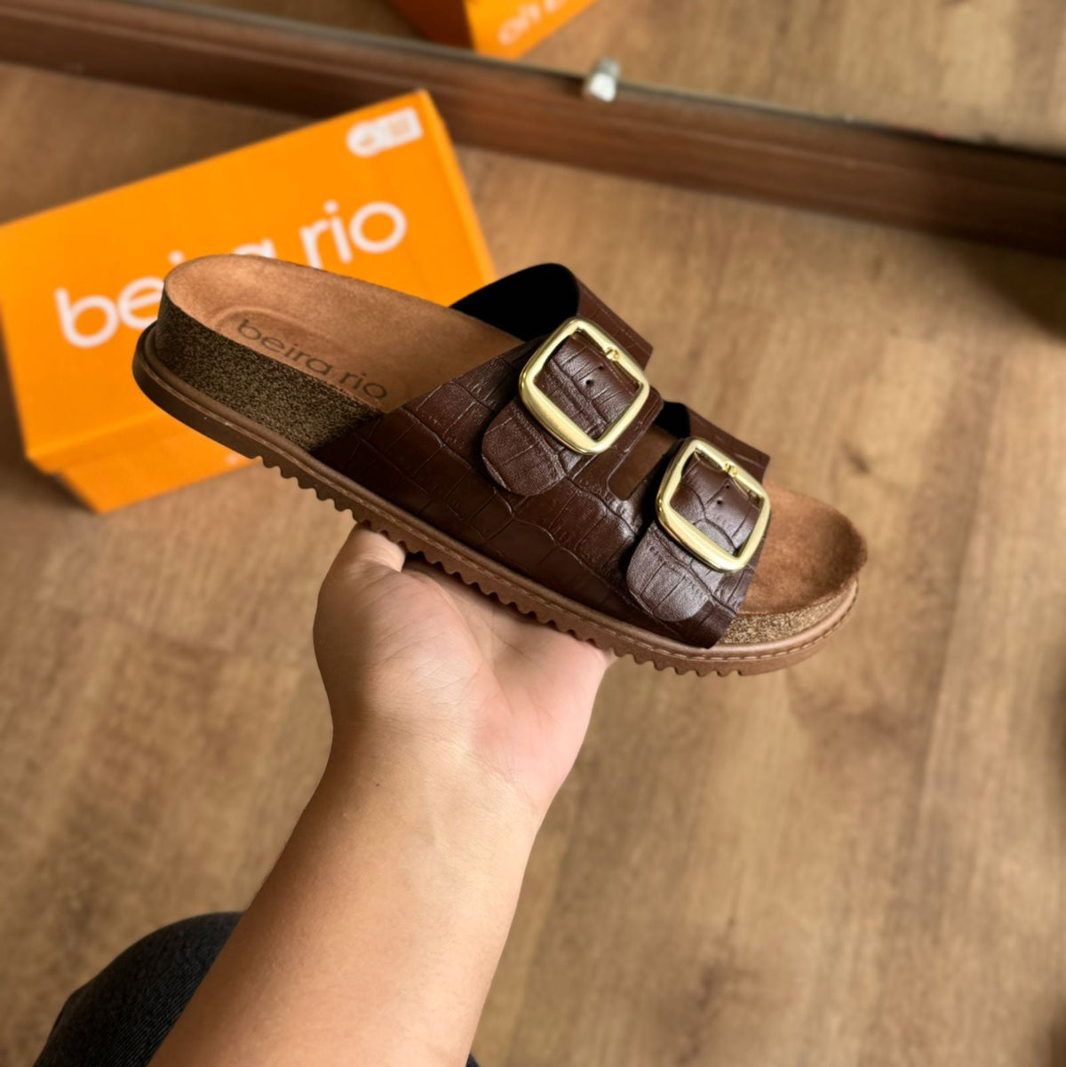 Papete Detalhe Fivela Dourada Beira Rio 8523.108.30630