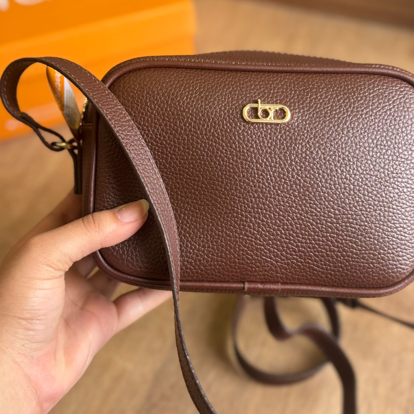 Bolsa Feminina Logo Dourado Beira Rio 80016.5.26492