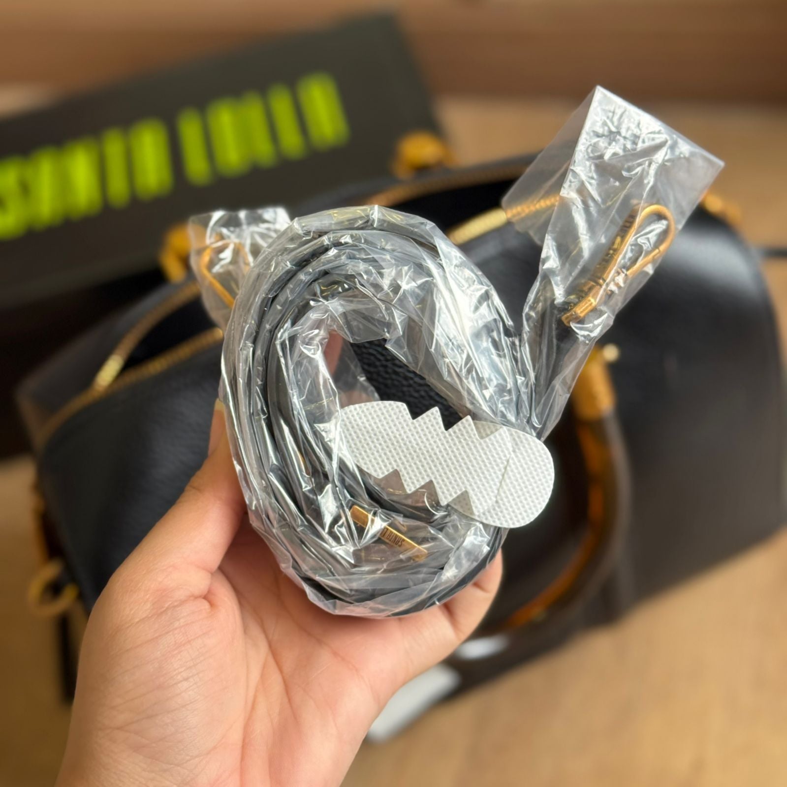 Bolsa Santa Lolla Baú Estruturada Floater Transversal 0453.5710.0378