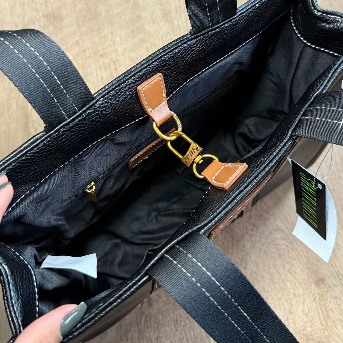 Bolsa Santa Lolla Quadrada Estruturada Alça De Ombro 0453.5720