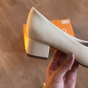 Sandália Beira Rio Salto Baixo Detalhe Dourado 4182.232