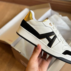 Tênis Arezzo Couro Bico Redondo Logo A128040023