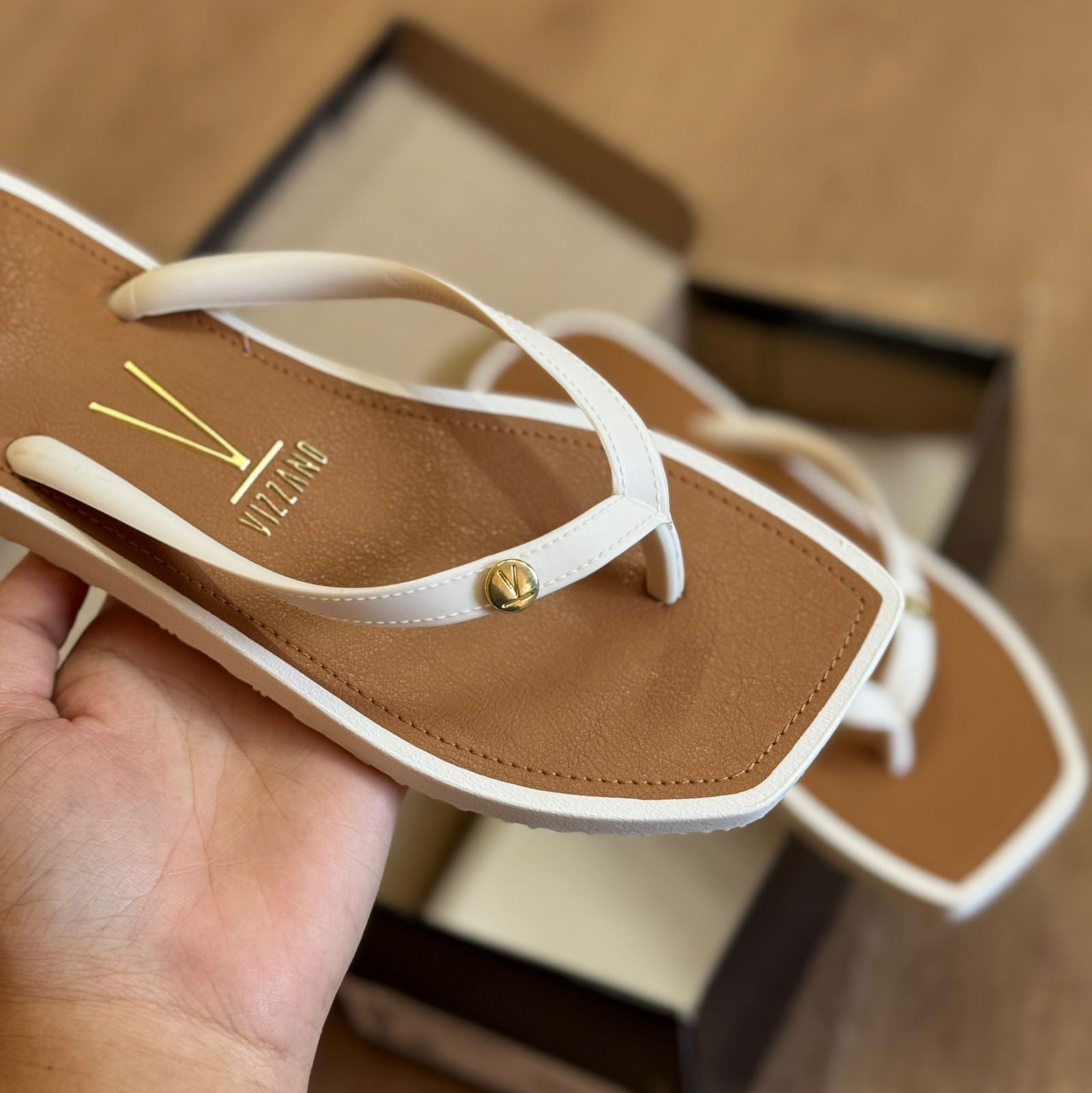 Chinelo Vizzano Detalhe da Marca Liso 6531.100