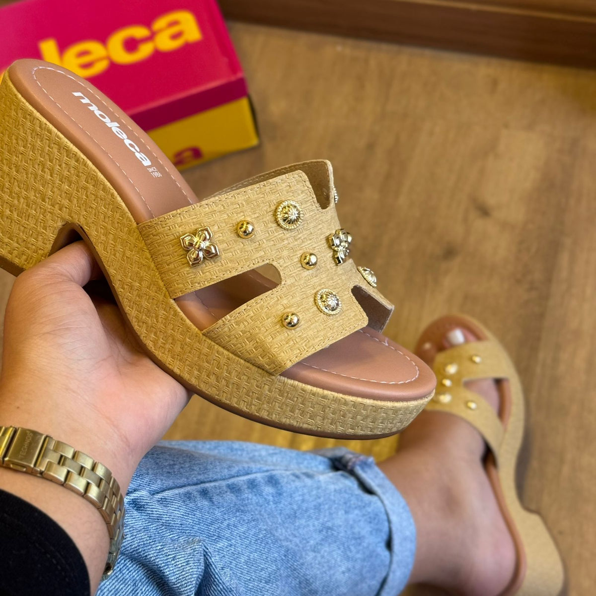 Tamanco Moleca Detalhe de Pedrarias 5549.105