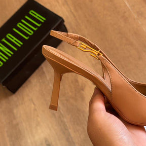 Scarpin Slingback Santa Lolla Verniz Salto Fino Médio 06D1.49EB.0202