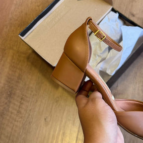 Sandália Vizzano com Bico Fino e Salto Bloco 1220.317