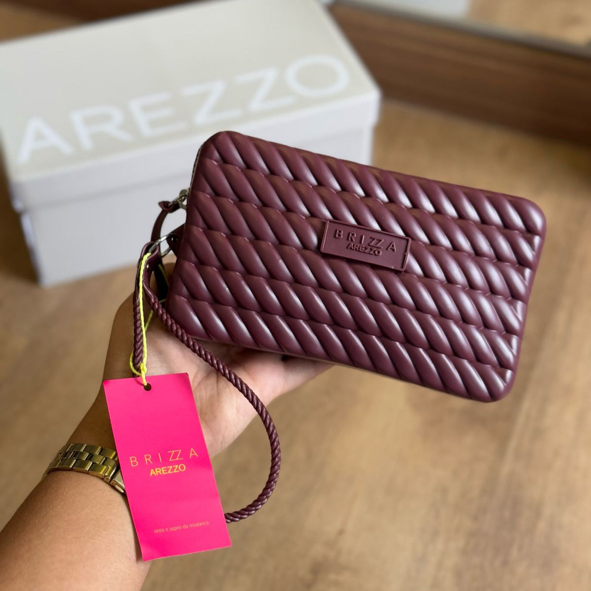 Bolsa Arezzo Pequena Metalizada Alça Marrocos Z195070007