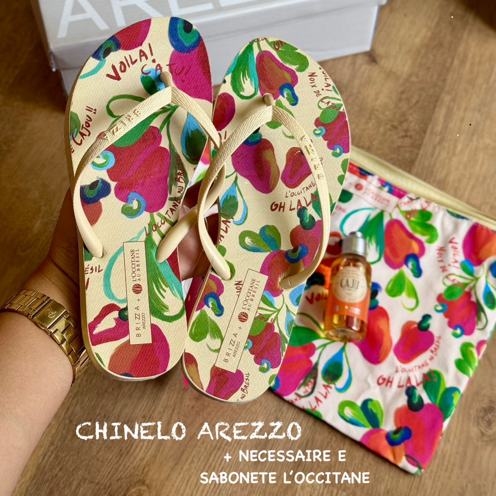 Chinelo de Dedo Arezzo + Sabonete e Necessaire Colab Loccitane Z190260