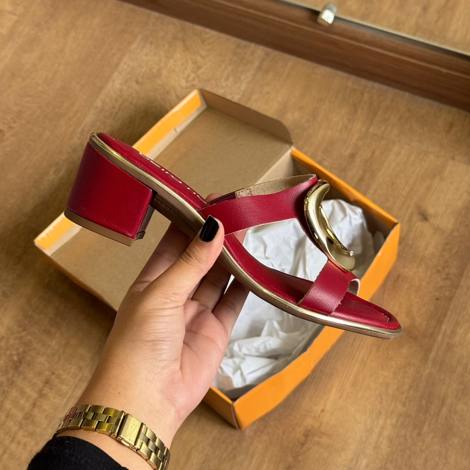 Sandália Beira Rio Salto Bloco Detalhe Circular Dourado 8379.257