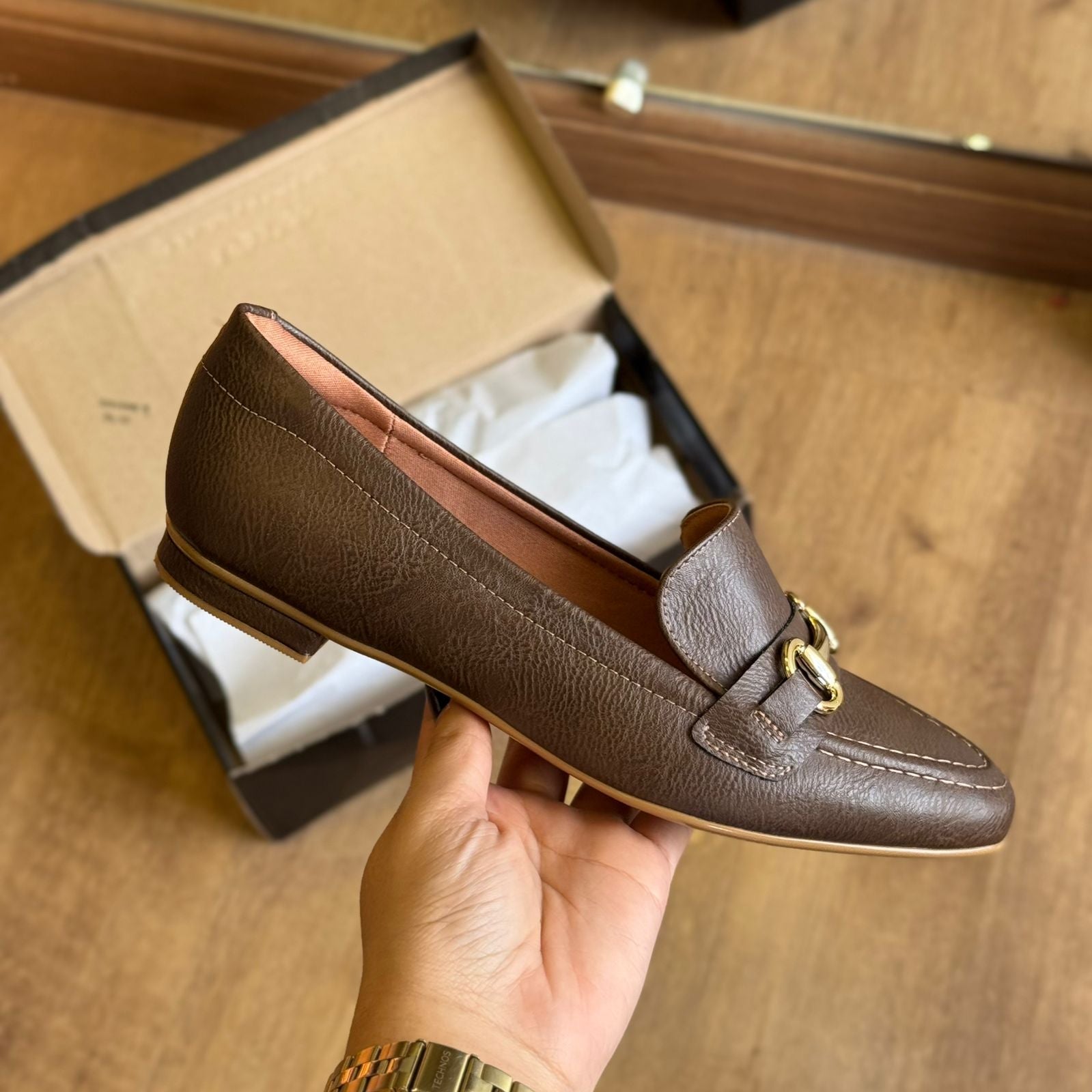 Mocassim Vizzano Detalhe Dourado Lisa 1351.106