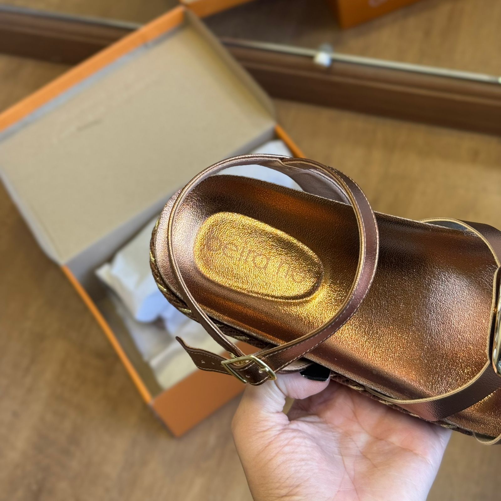 Sandália Papete Beira Rio Circulo Dourado 8546.207