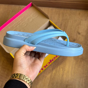 Chinelo de Dedo Moleca 5554.100