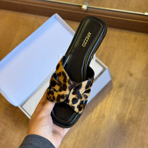 Sandália Arezzo Rasteira Tiras Entrelaçadas A131570013