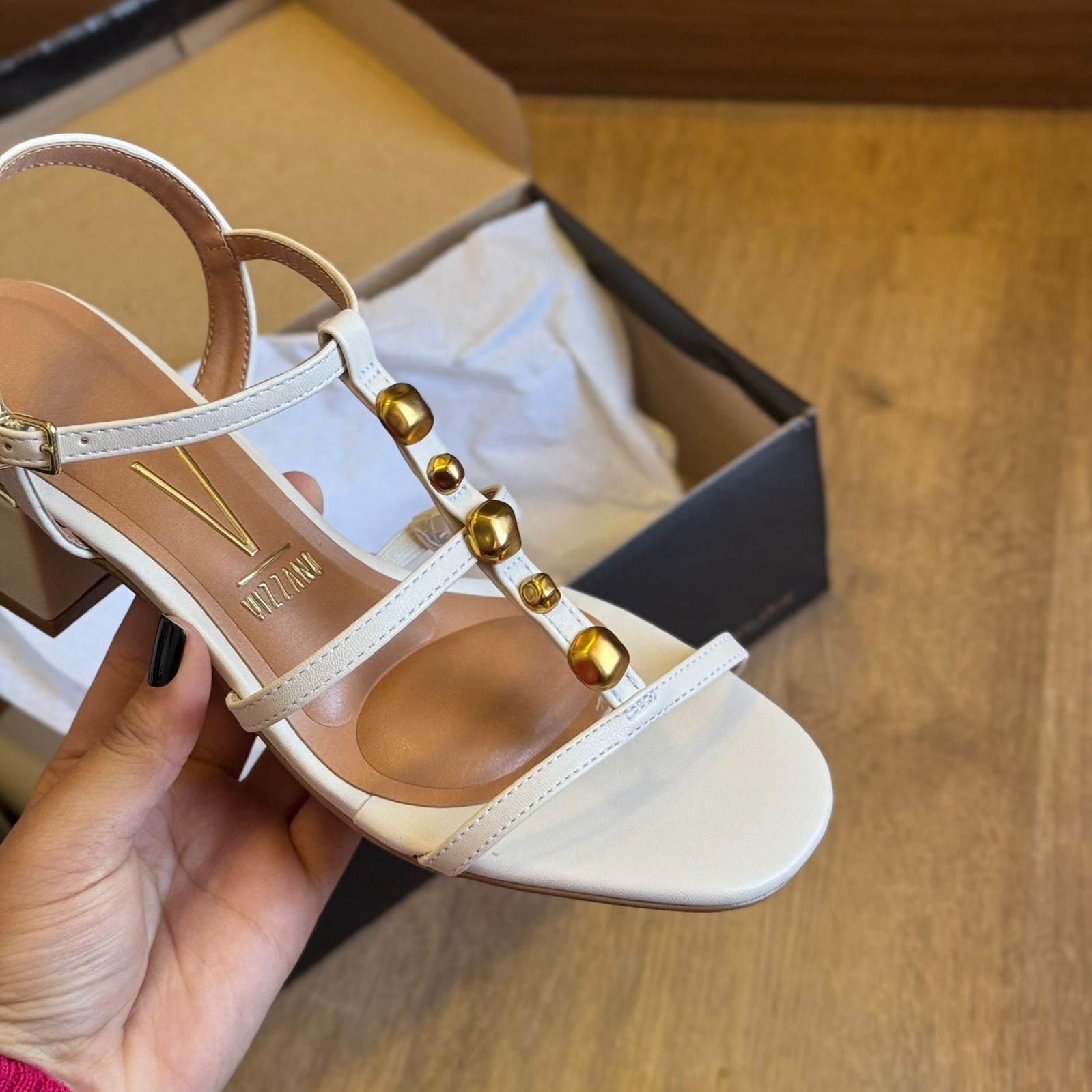 Sandália Vizzano Caminho de Ouro 6428.153