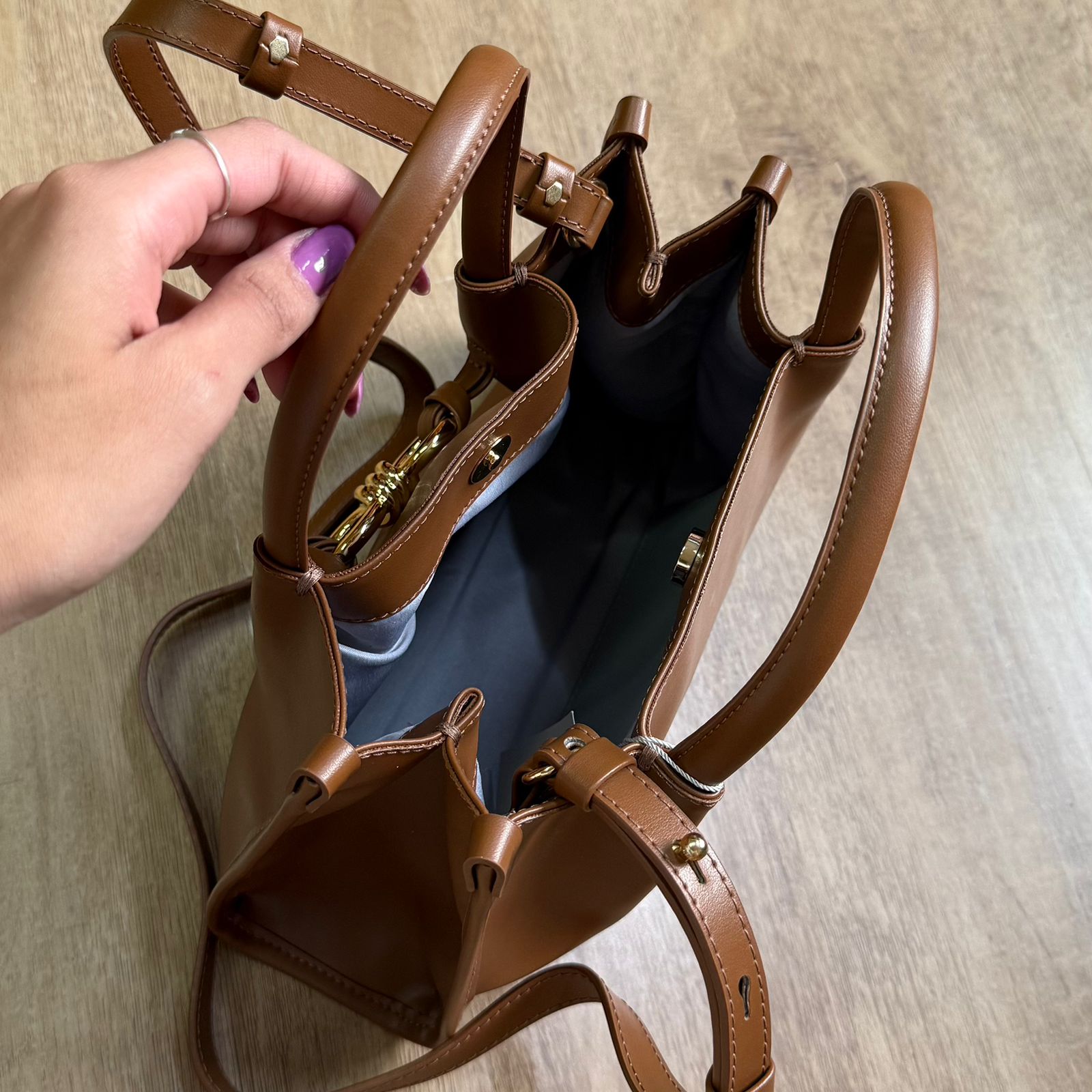 Bolsa Arezzo Infinito A500230798