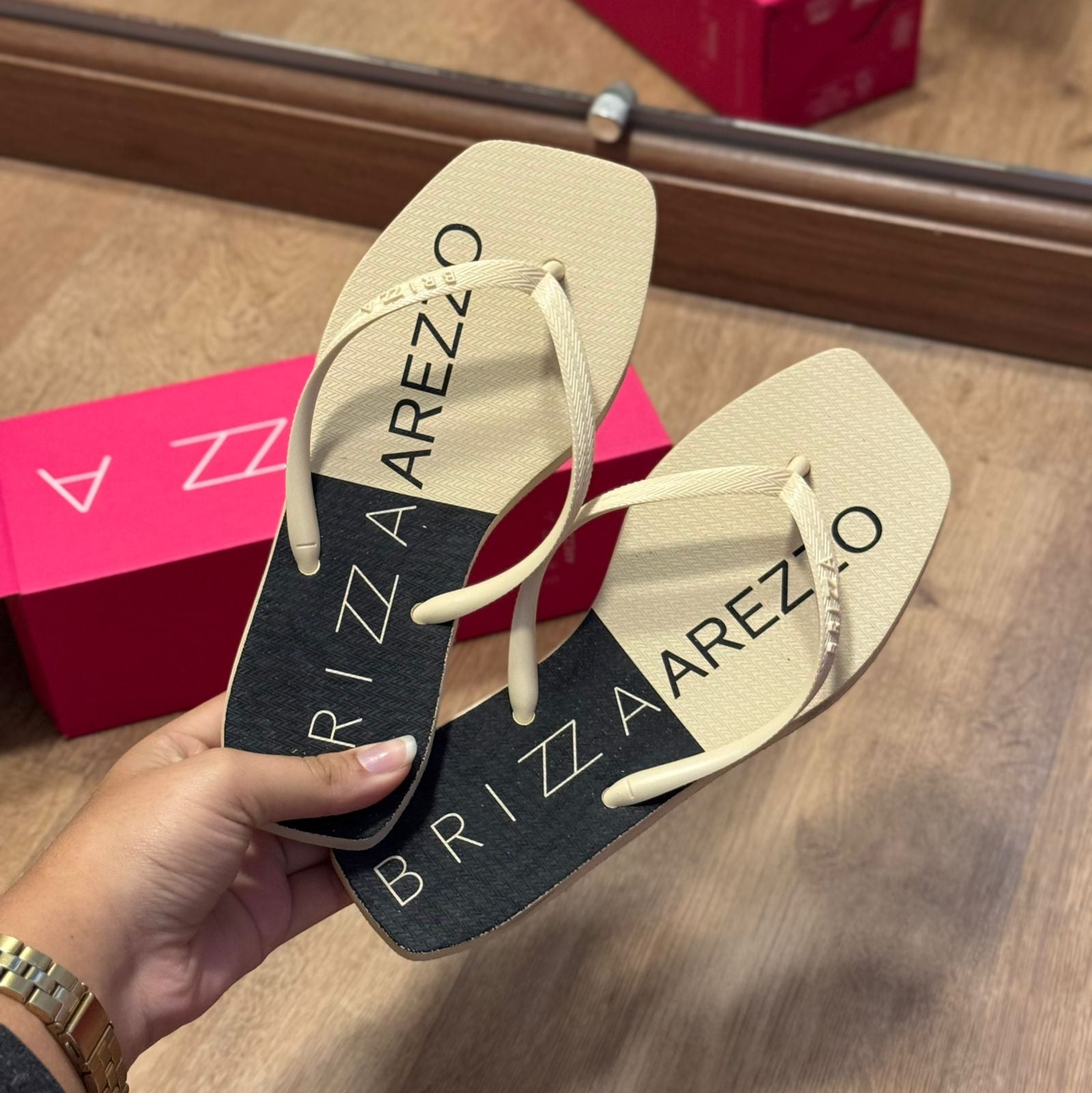 Chinelo Arezzo Dia e Noite Z190270258