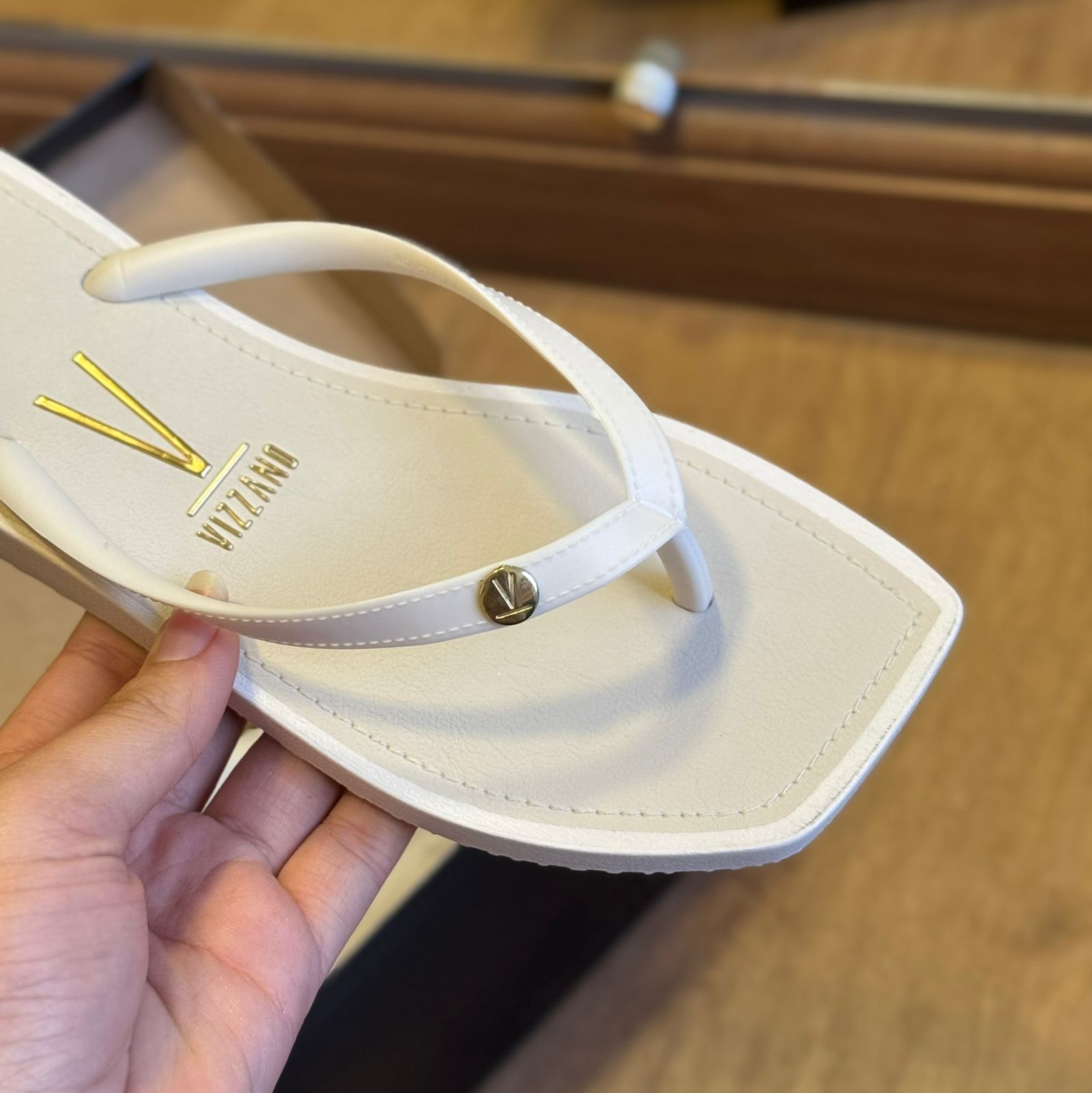 Chinelo Vizzano Detalhe da Marca Liso 6531.100