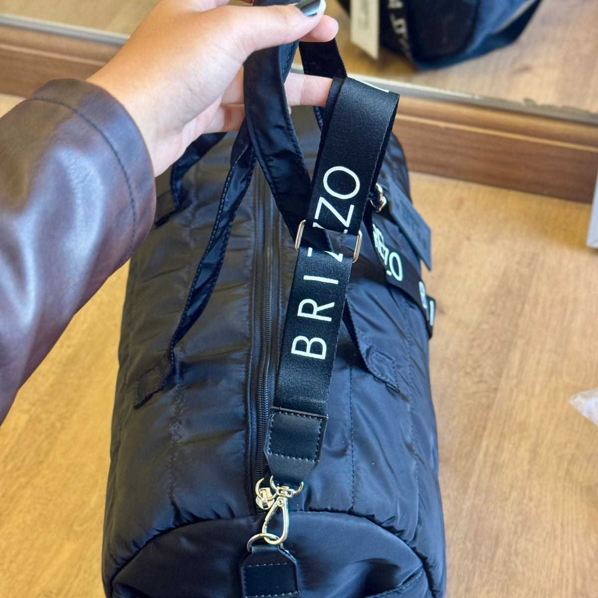 Bolsa Arezzo Grande Jelly Puffer Z195040022